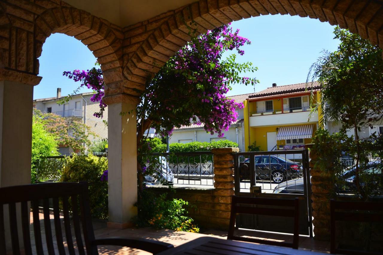 Appartamenti Villa Elisa بوسا المظهر الخارجي الصورة