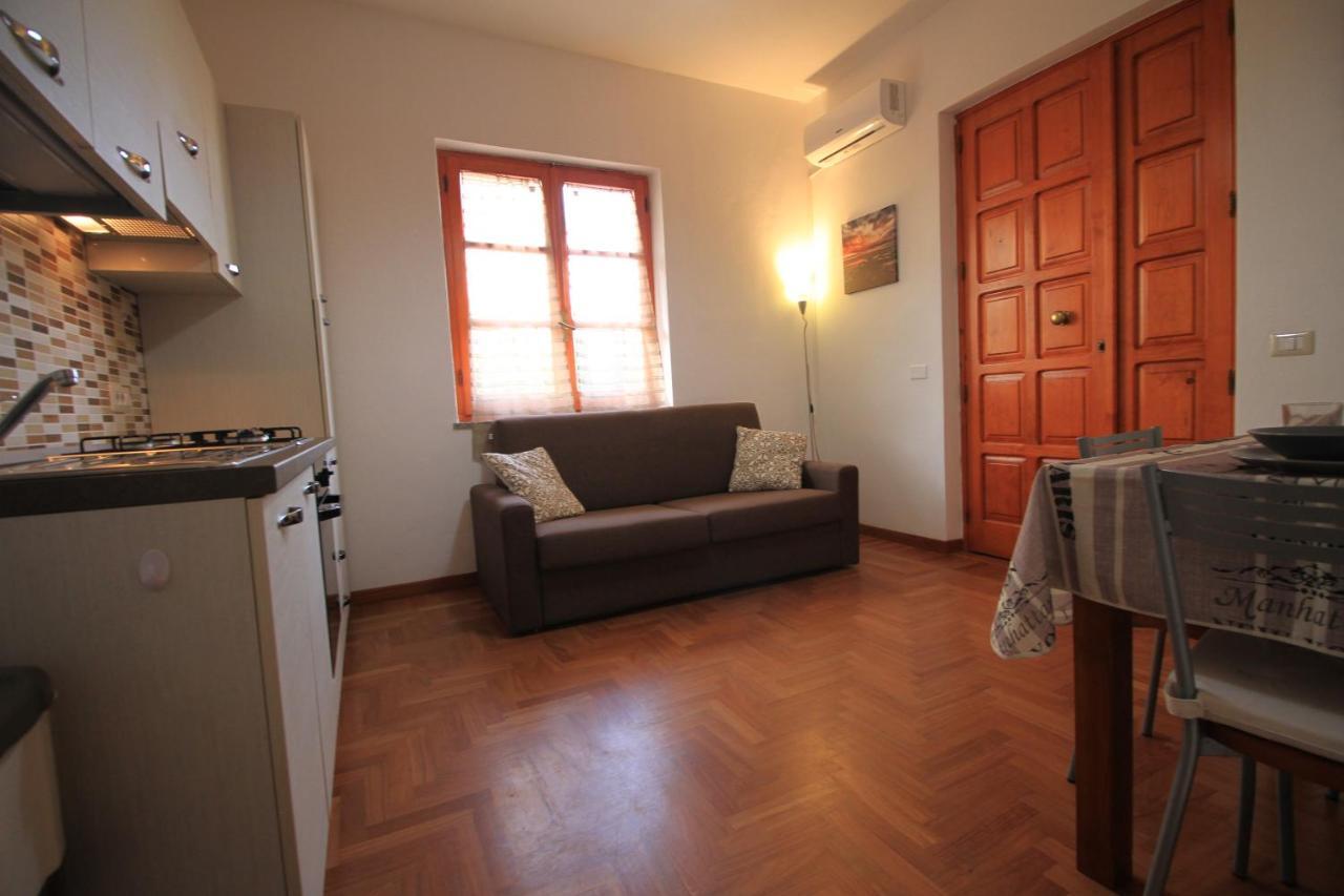 Appartamenti Villa Elisa بوسا المظهر الخارجي الصورة